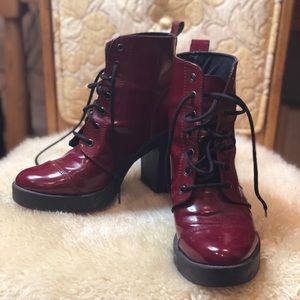 Size 39 burgundy leather OFFICE boots -Italy